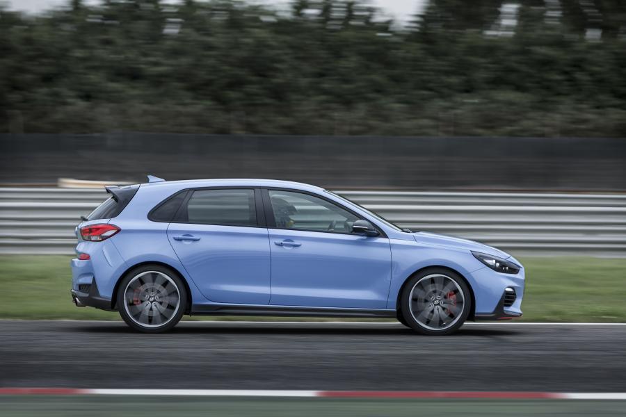  Hyundai i30 N 2017 года  (WW) (фото 21 из 47)